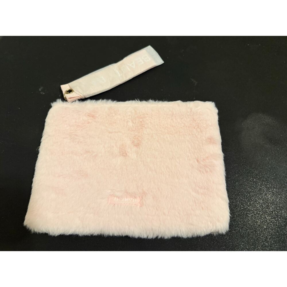 Benefit cosmetic Makeup travel case bag pouch pink furry